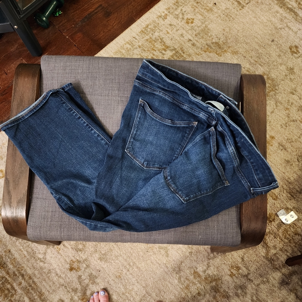 Universal Thread denim capri women's 18s